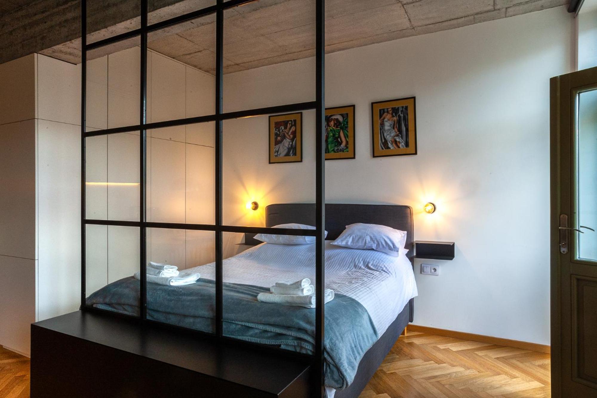 Charming Loft In The Old Town Apartment คราคูฟ ภายนอก รูปภาพ